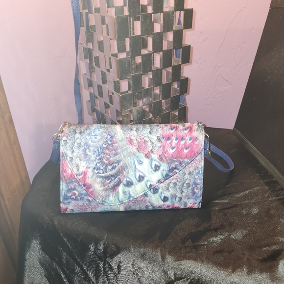 Handbags - Clutch